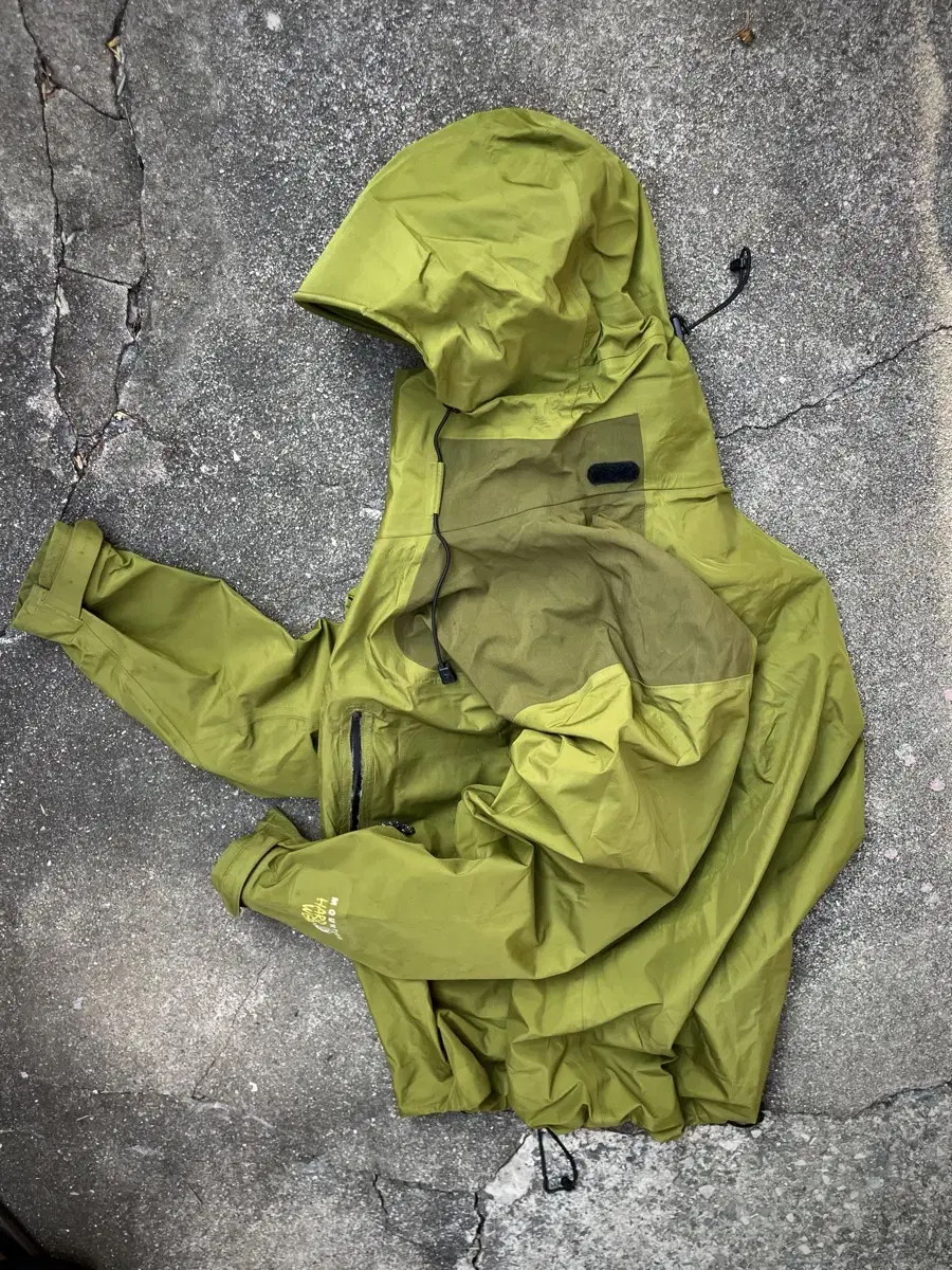 2000s Mountain hardwear Gore-Tex XCR